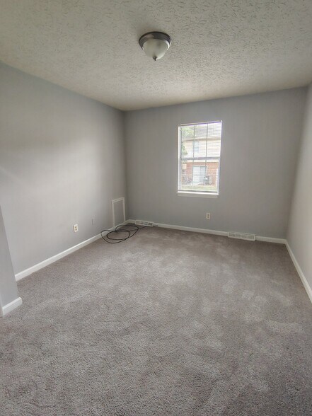 Building Photo - 16 Duiguid Dr