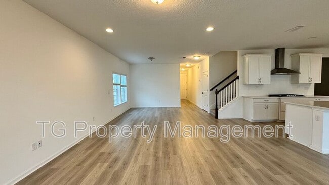 Building Photo - 117 Crew Ct