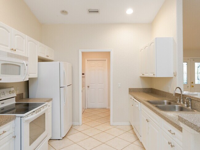 Building Photo - ZERO DEPOSIT MOVE-IN AVAILABLE ????