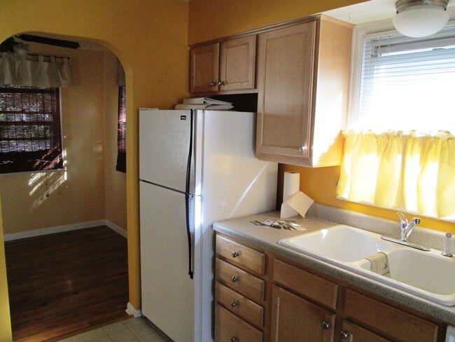 Building Photo - Cozy 2 bedroom house near old town Longmont!