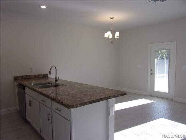 Building Photo - 219 Bittern Lp