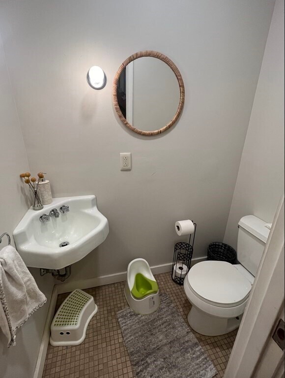 Building Photo - 10 Fresh Pond Pl