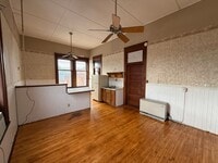 Building Photo - 302 N Washington St