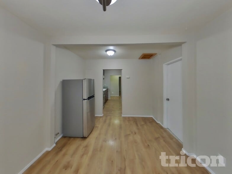 Building Photo - 9413 14th Ave SW