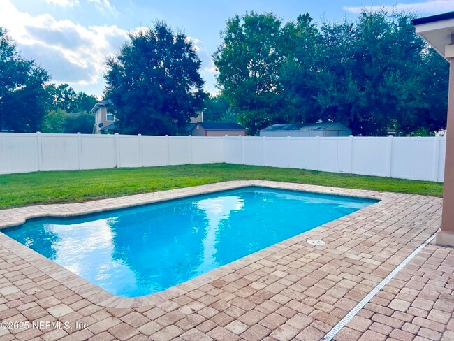 Building Photo - 11156 Limerick Drive