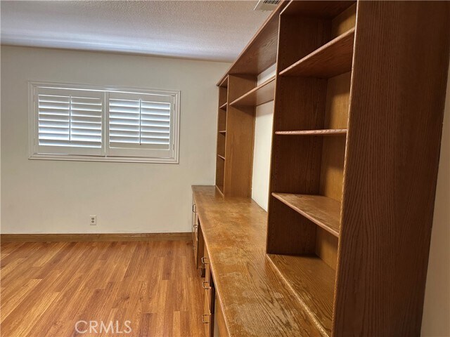 Building Photo - 146 Luben Ln