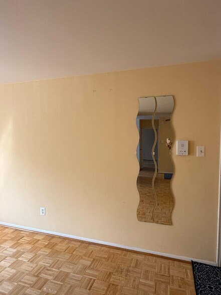Building Photo - 9921 Bustleton Ave