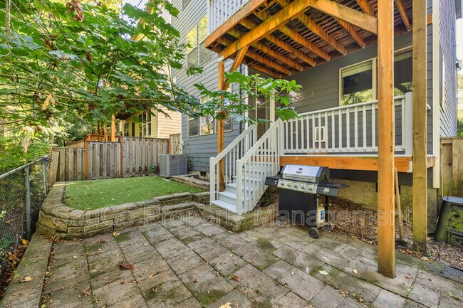 Building Photo - 11347 NW Kimble Ct