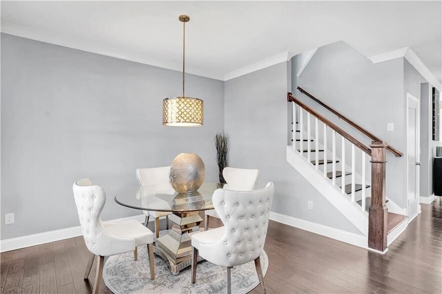 Building Photo - 1395 Marion St SE