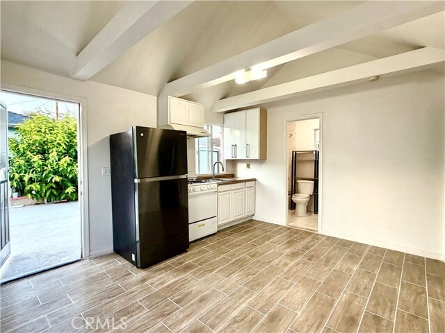Building Photo - 1012 S Almansor St