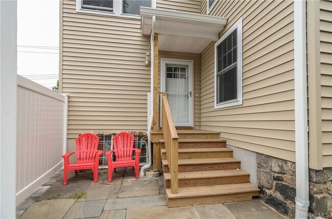 Building Photo - 304 Battle Ave