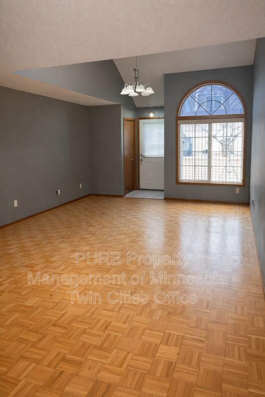 Building Photo - 1117 Pecks Woods Dr