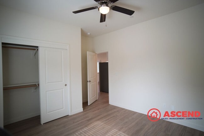 Building Photo - 8609 Frankie Lou St