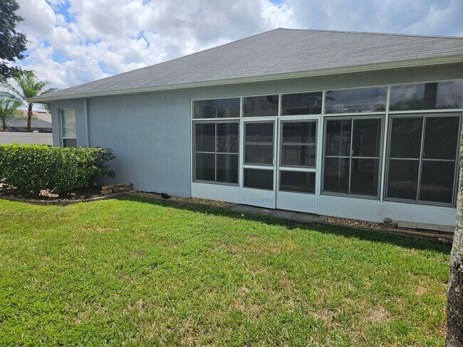 Building Photo - Stunning 3-Bed, 2-Bath Cul-de-Sac Home in ...