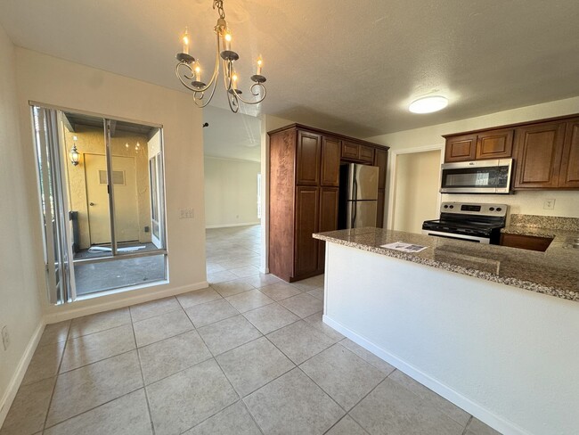Building Photo - *** Move-In Special*** Luxury Living at Wa...