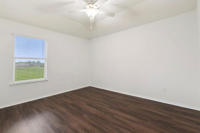 Building Photo - 20315 Mammoth Falls Dr