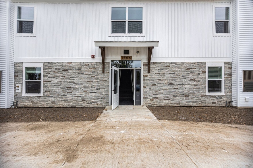 Building Photo - 1562 Michigan St NE