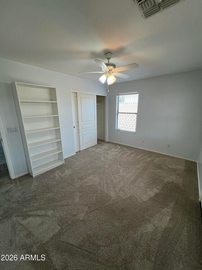 Building Photo - 2552 W St Catherine Ave