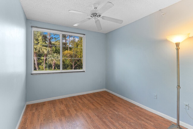 Building Photo - 1170 Reserve Way