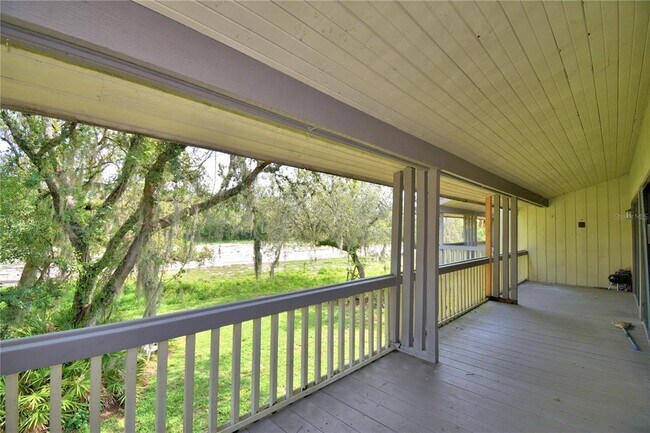 Building Photo - 5027 Sherwood Ln