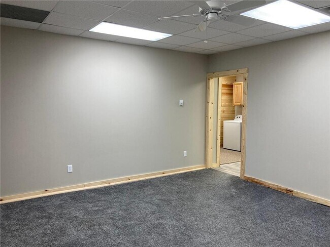 Building Photo - 219 6th St