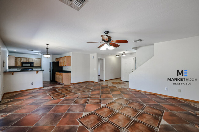 Building Photo - Home at El Mirage Rd/Cactus Rd! JOIN THE W...