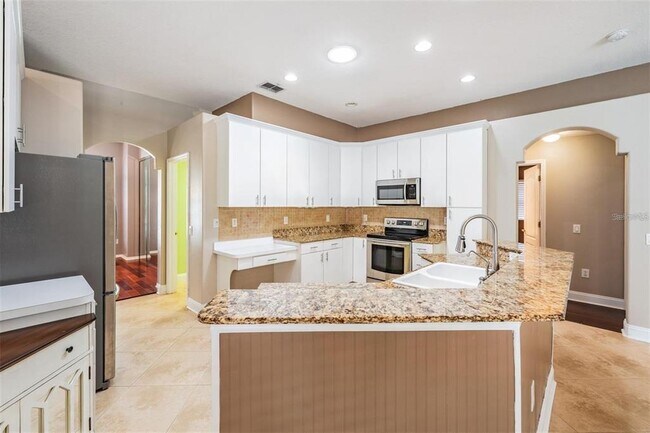 Building Photo - 25001 Bandana Ct