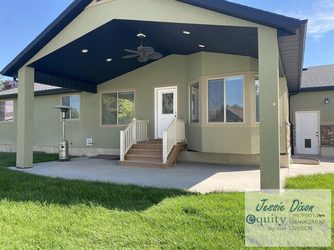 Building Photo - 2747 S 1475 W