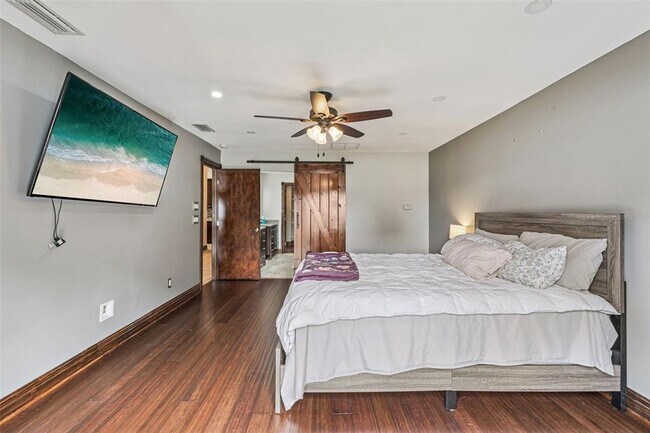 Building Photo - 918 Woodson Hammock Cir