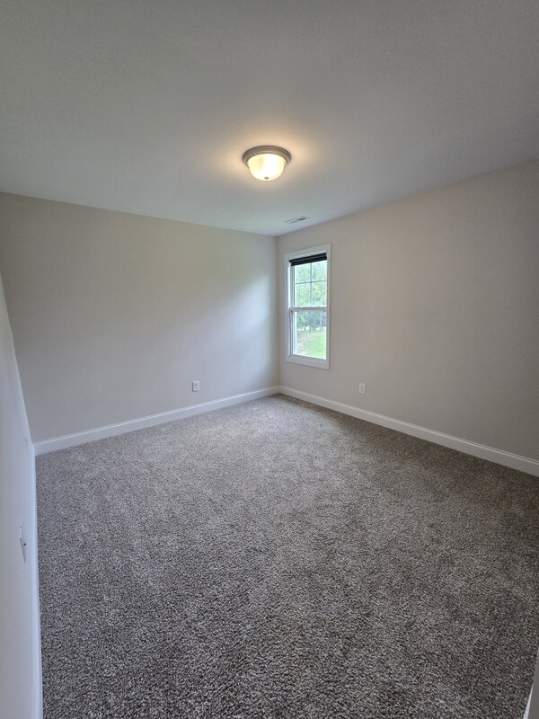 Building Photo - 463 Jackson Pond Dr