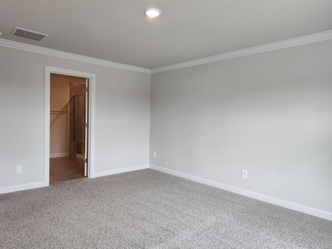Building Photo - 5 BD/3.5 BA House in Shepherds Landing!