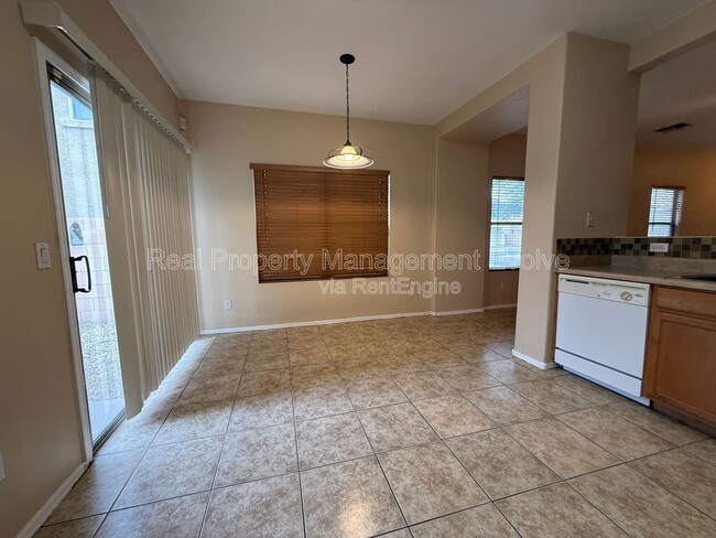 Building Photo - 9559 W Monte Vista Rd