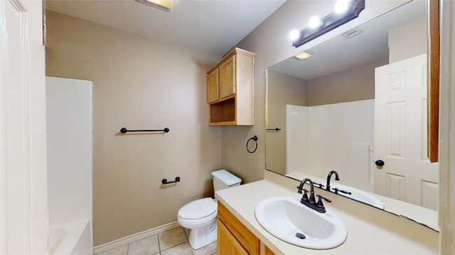 Building Photo - 2324 Trace Meadows