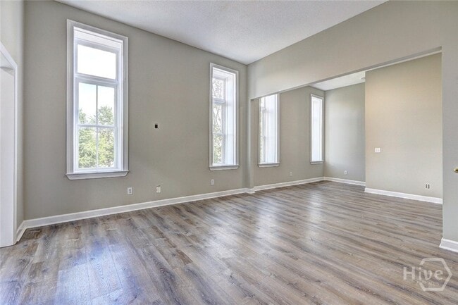 Building Photo - 123 S Broad St