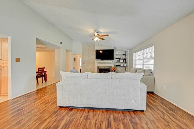 Building Photo - 16355 Sierra Grande Dr