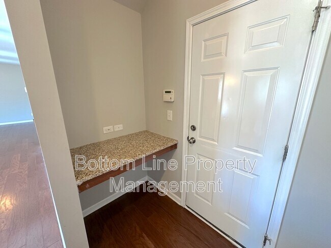 Building Photo - 137 Willow Valley Dr