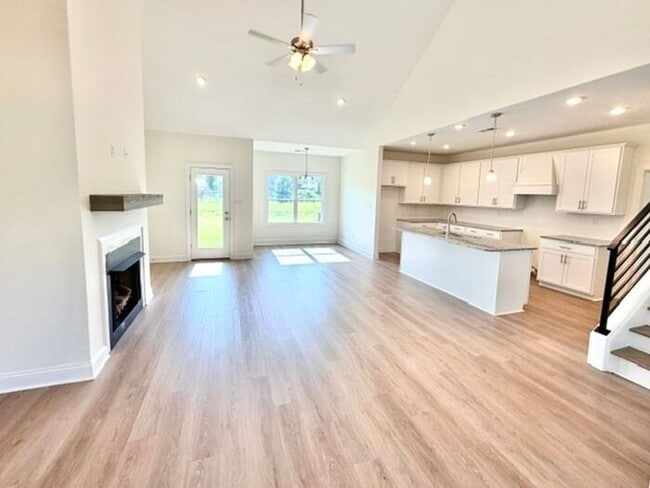 Building Photo - Now Leasing a Brand New 5-Bedroom 3 bath home in Olive Branch @ Southbranch