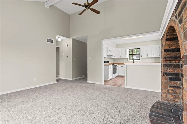 Building Photo - 8925 Armstrong Ave