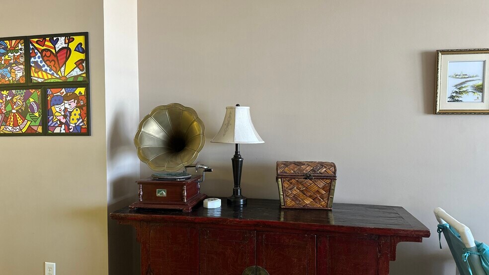 living room3 - 2055 S Atlantic Ave