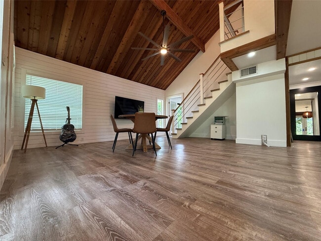 Building Photo - 22990 SW 156th Ave