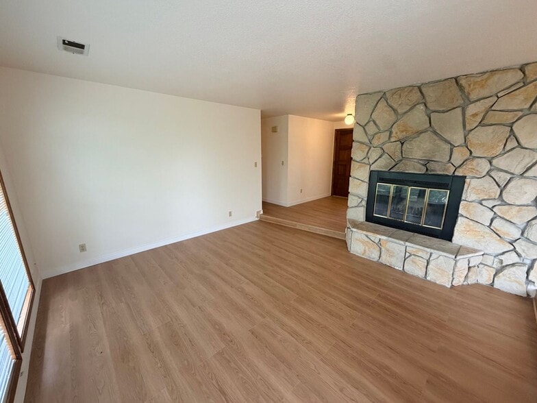 Building Photo - 4389 Imperial Dr