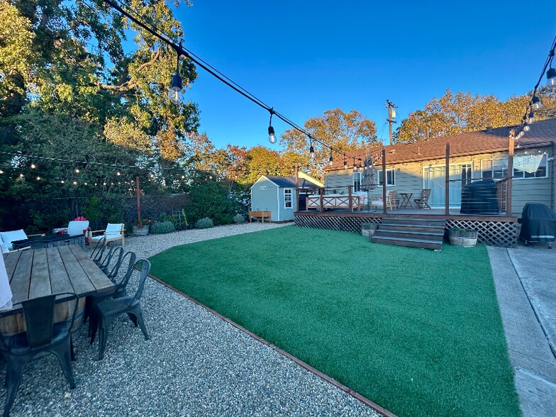 Building Photo - 18 Vista Grande Ave