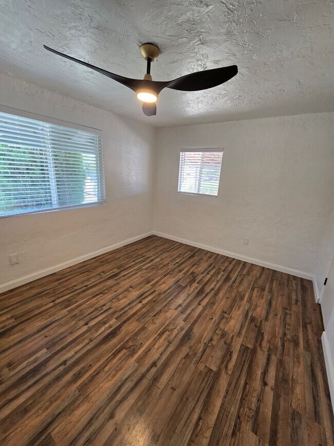 Building Photo - North Valley Home for Rent