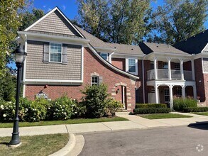 Building Photo - *SAVE $500 ON MAY MOVE-IN COSTS* Shelby To...