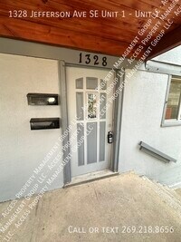 Building Photo - 1328 Jefferson Ave SE