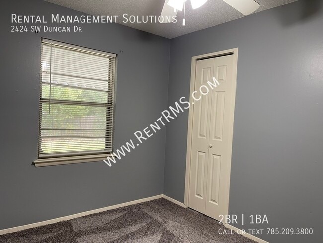 Building Photo - 2424 SW Duncan Dr