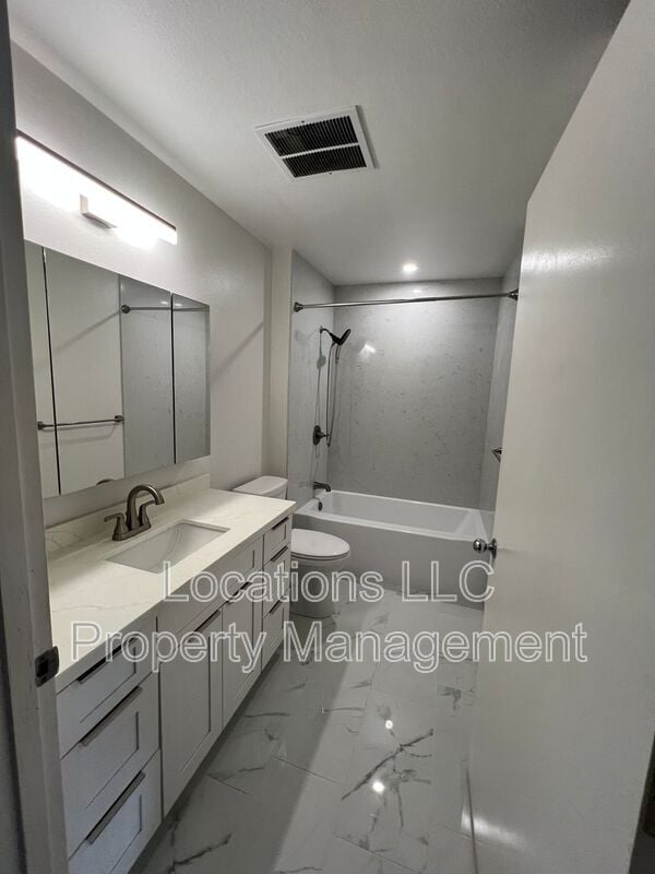 Building Photo - 94-512 Kupuohi St.