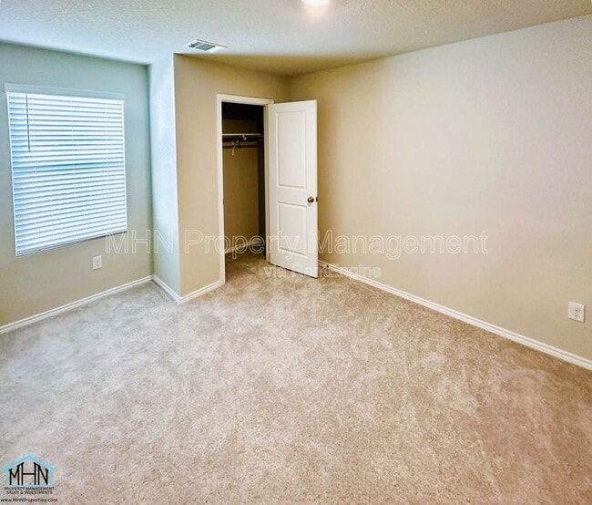 Building Photo - 9012 Sumners Wise