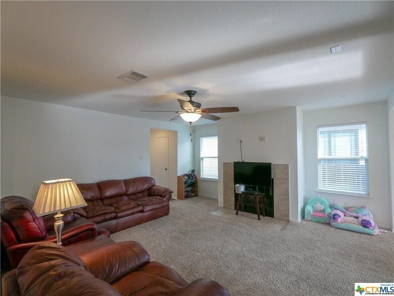 Building Photo - 1148 Lonesome Oak Drive