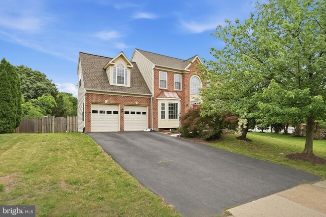 Building Photo - 6355 Willowfield Way